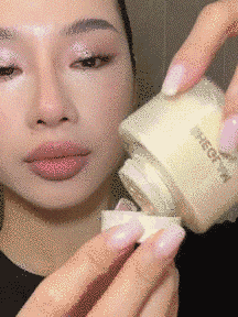 Сверхмелкая рассыпная фиксирующая пудра SHEGLAM Blur In A Bottle Loose Setting Powder &mdash; Translucent